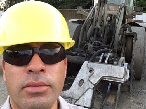 EMPLEADO DE PULL-A-PART: CONOCE A ADOLFO OBANDO