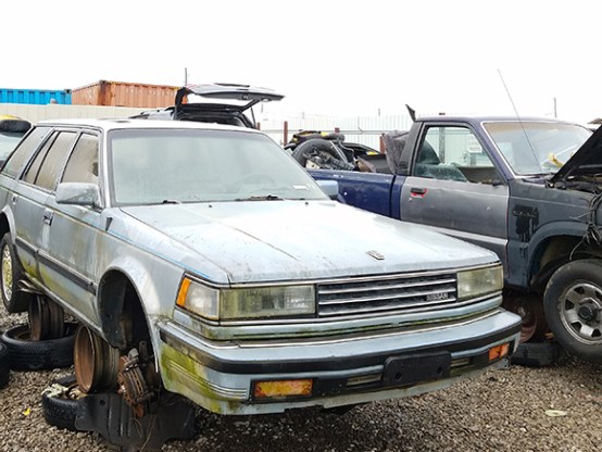 EN EL PATIO: 1985 NISSAN MAXIMA WAGON, BIRMINGHAM, AL